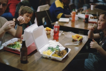 Children eating lunch - Photo by Annie Spratt on Unsplash