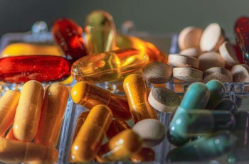 vitamin-supplements-1 - Credit Pixabay CC0 public domain.jpg
